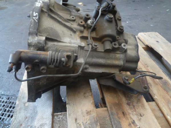 BOITE DE VITESSE MANUEL TOYOTA STARLET P9 1.3 ESSENCE 4/1996-1999 - Vue 2